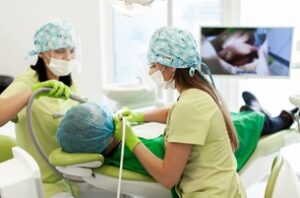 Medident Gabinety Lekarsko Dentystyczne Sp. z o.o. to Efektywna Firma 2023, Gepard Biznesu 2023 i Mocna Firma Godna Zaufania 2023