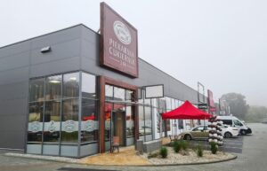 Bogusław Zwierzchowski Centralny Ośrodek Szkoleń Tezaurus to Wielki Brylant Polskiej Gospodarki, Efektywna Firma, Gepard Biznesu, Mocna Firma Godna Zaufania i Wielki Modernizator 2021